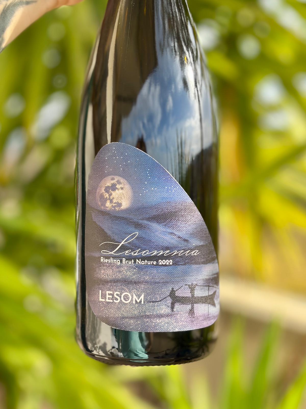 Lesomnia particolare etichetta