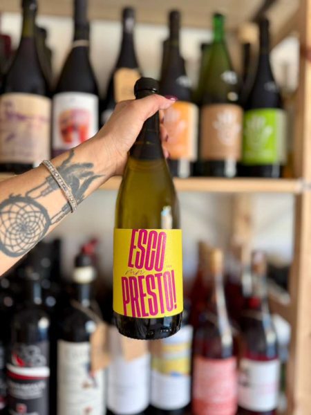 foto bottiglia esco presto bianco