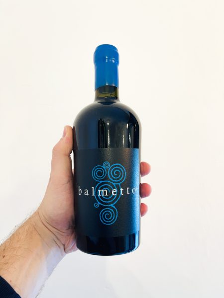 Balmetto - Terre sparse una bottiglia di pregio dal Canavese. Un blend di più varietà elegantemente miscelate